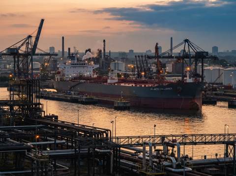 Europe Increases Imports of Russian Fuel Oil